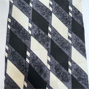 2 for$15 Pierre Balmain 100% Silk Black & White Patterned Tie